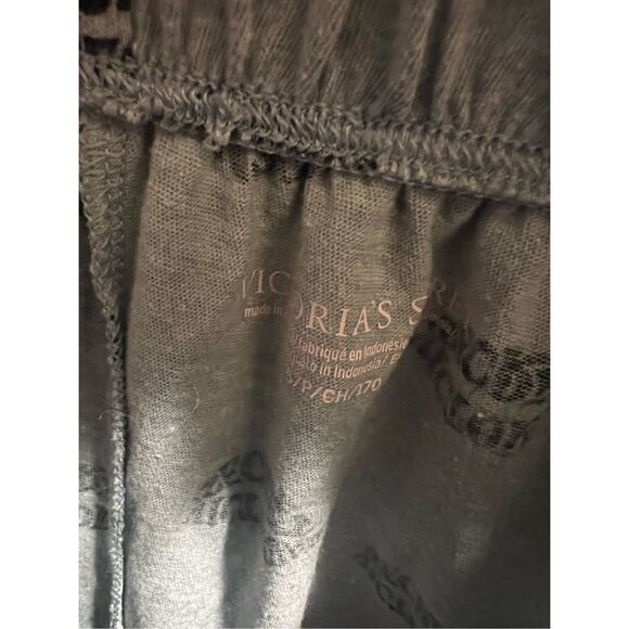 Victoria’s Secret Grey Button Up Sleep Shirt And Shorts Set Woman’s Size Small P - Picture 6 of 9